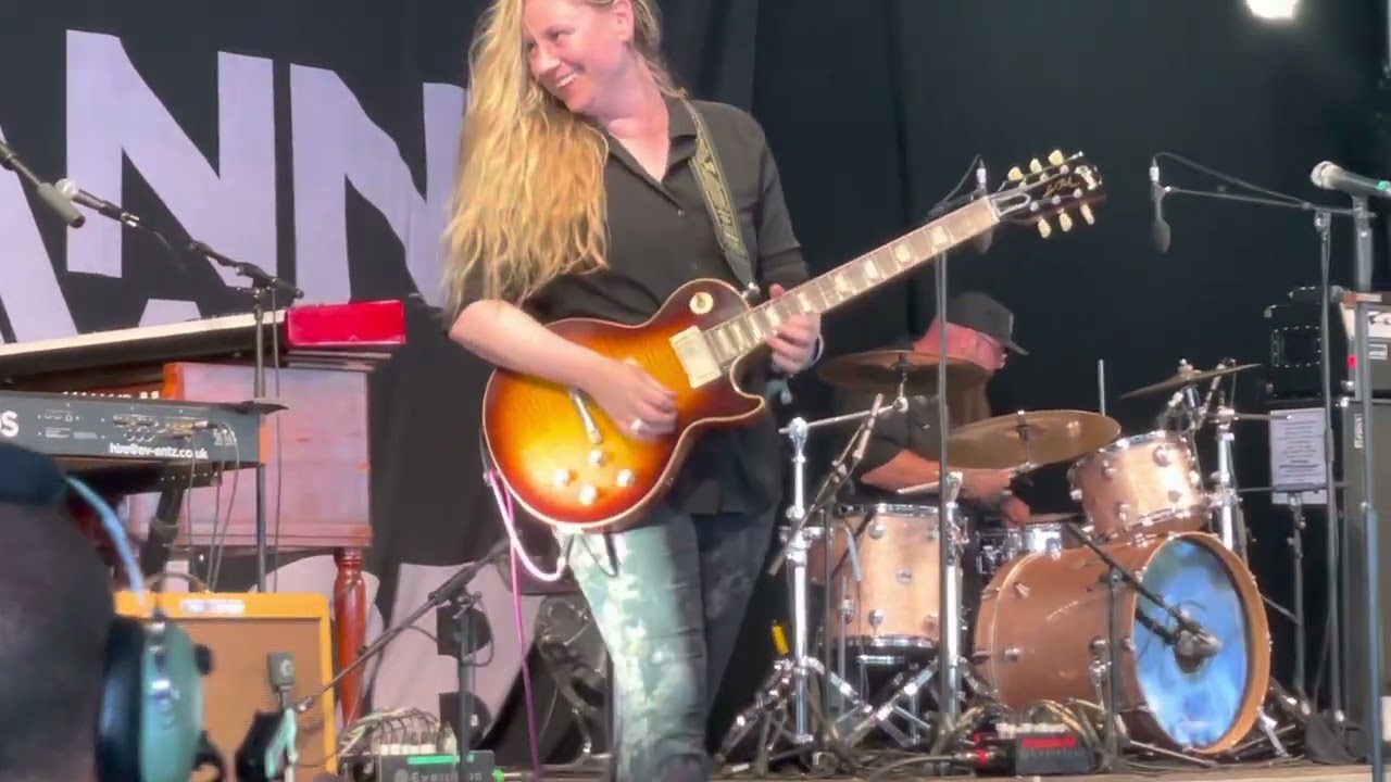 Joanne Shaw Taylor at Glastonbury 2023