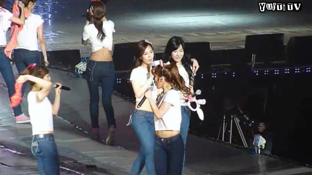 SNSD YulTi 율티 Fancam Moment #24 - Party Up in Shanghai