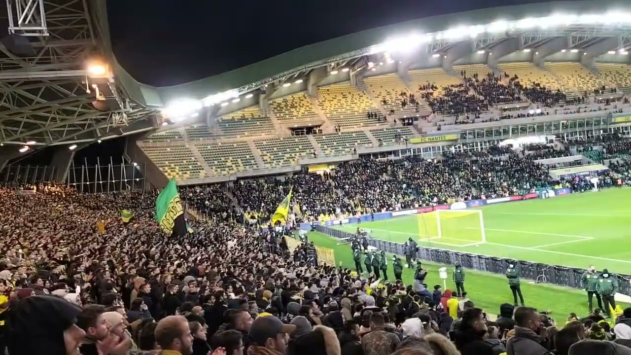 incident dans le parkage des supporter de Bastia supporters venu à la Beaujoire 🏟️⚽😡🤬