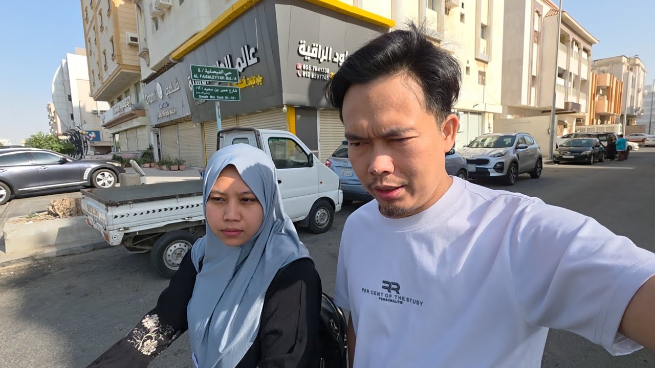 PANAS-PANAS JALAN KAKI KE TOKO INDONESIA  DI JEDDAH SAUDI ARABIA...