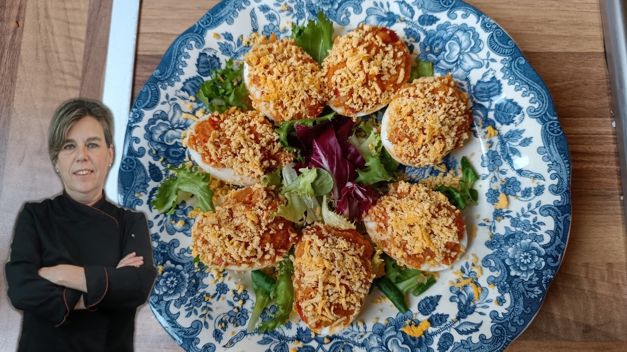 Así Se Hacen los Mejores Huevos Rellenos con Bacalao