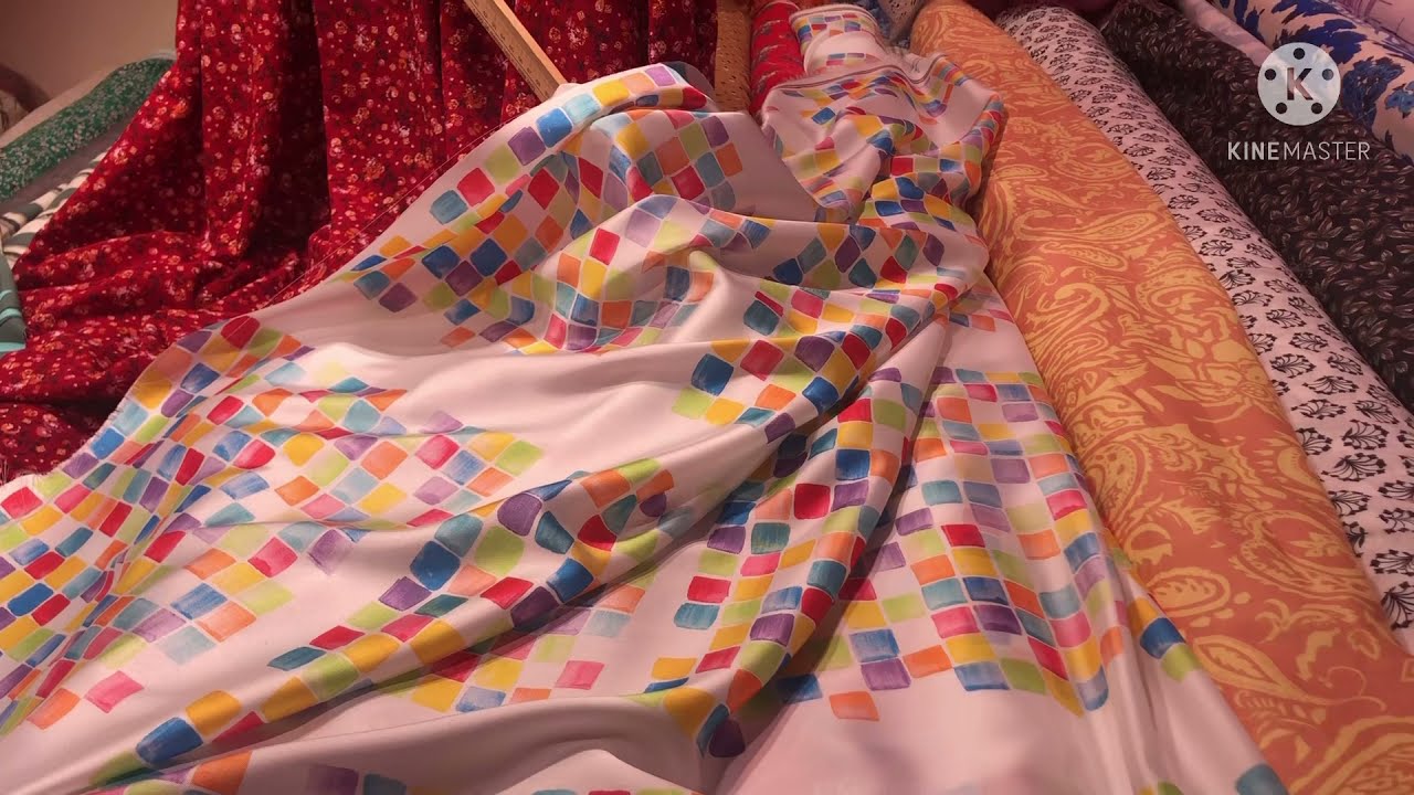 اكبر محل الاثواب في باريس باتمنى مناسبة 😉🥰😍
