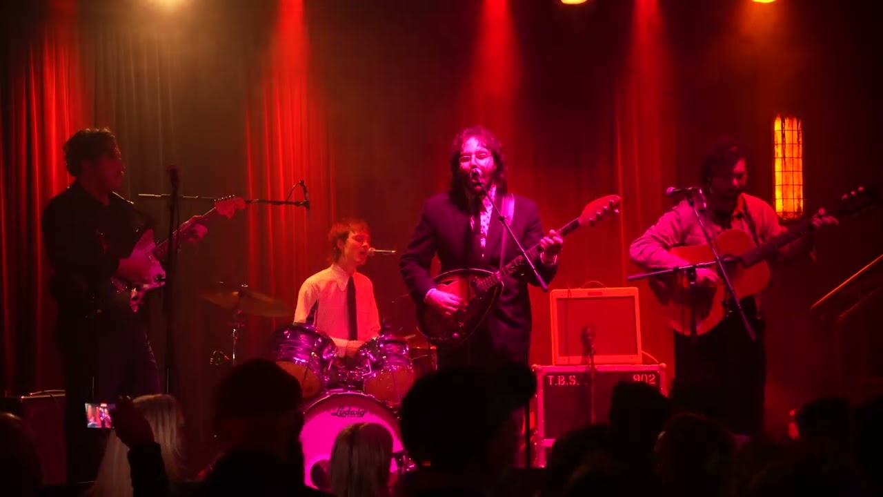 @johnnyteenager live Berlin 