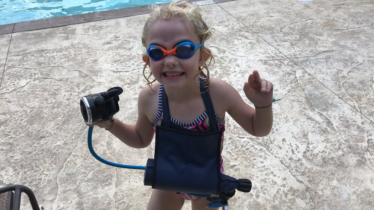 Elizabeth Mini Dive Scuba (filmed live)
