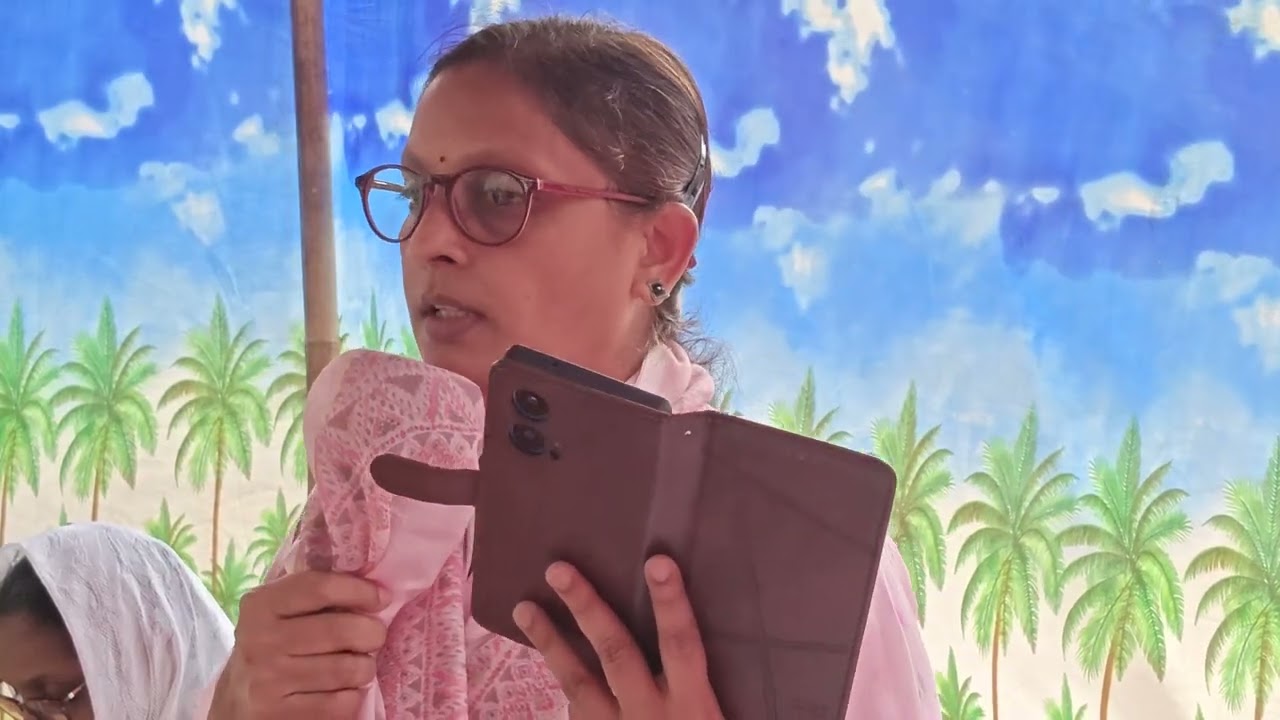 దేవునివాక్యంతోనిన్నుపిలచిపలుమార్లు కాపాడిన ఇంకాఈలోకపుఆశలేనిన్నులాగుతుంటే నిన్నుకాపాడామంటున్న ప్రేతలు