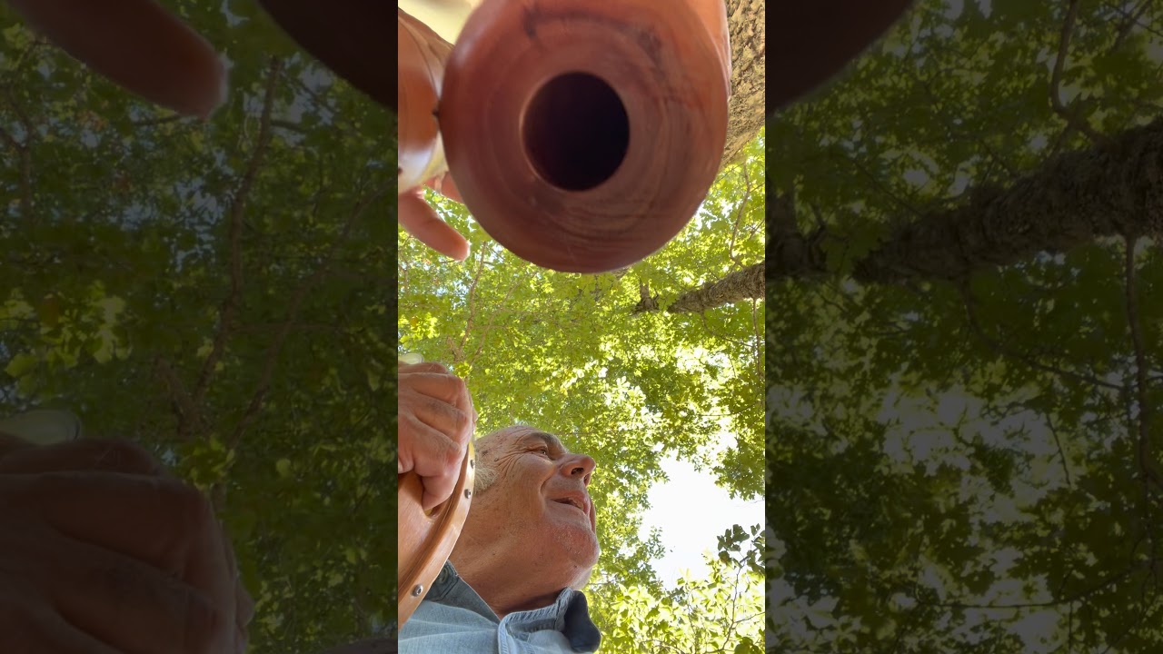 Zampognari di Laino-Il Maestro Pasquale Grizzuti di Albidona alla zampogna e suo Zio Leonardo Gatto