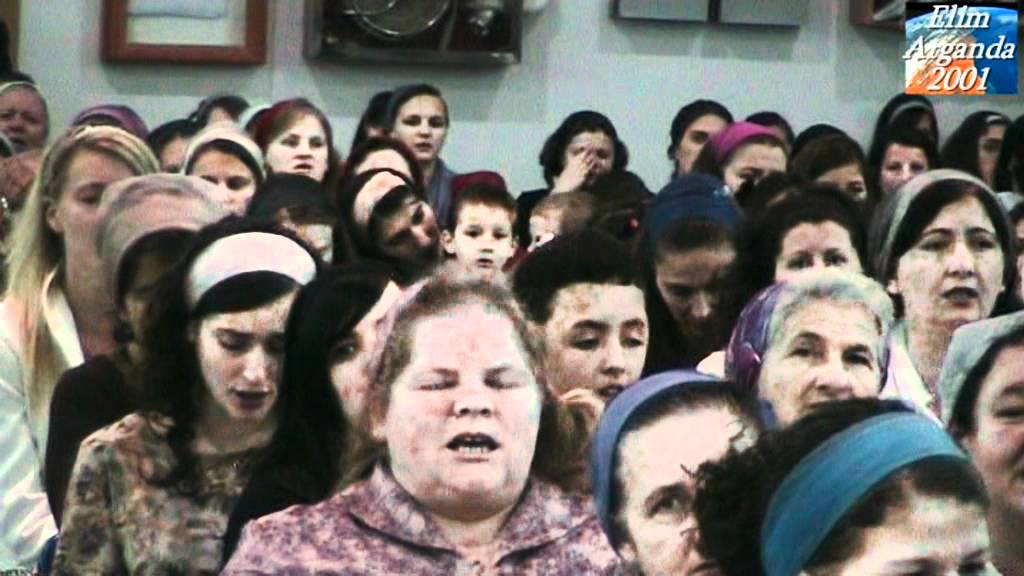 Biserica Penticostala Elim Arganda del Rey Madrid Grupul Eben Ezer Interpreteaza piesa   Un timp de o zi   13 11 2011