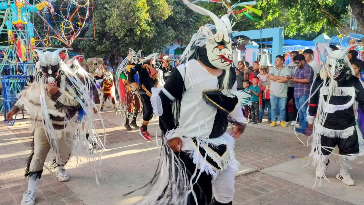 Danza de los chivos de Atliaca Guerrero en la feria del Quinto Viernes de Cuaresma 2025