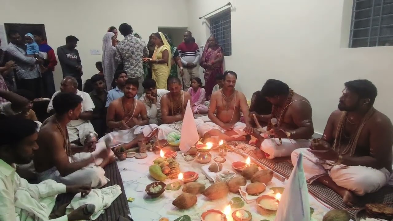 छत्रपाल बाबा जी ने बड़े आवरी में नया आसन स्थापनाकिया