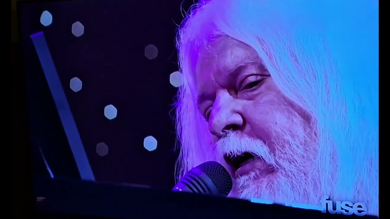 Elton john & Leon Russell  Monkey Suit life (Live at the Beacon Theater in NYC)
