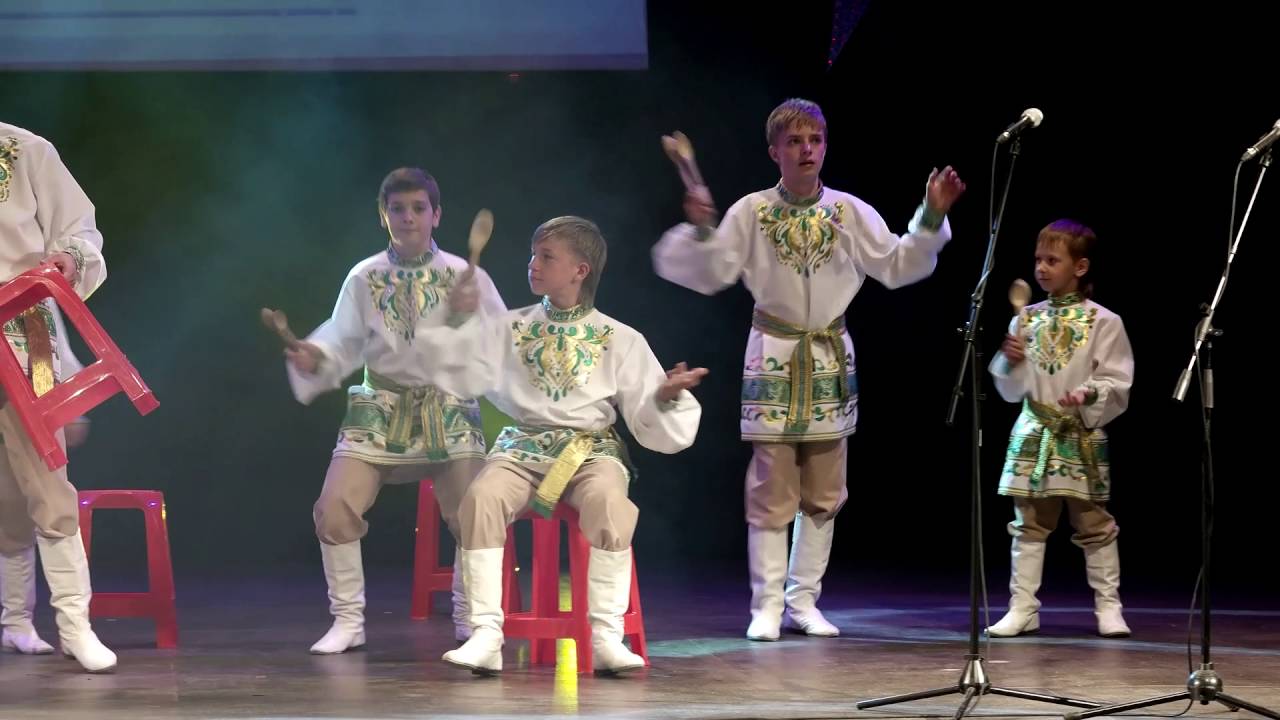 Ложкари. Детский коллектив Уральских ложкарей 