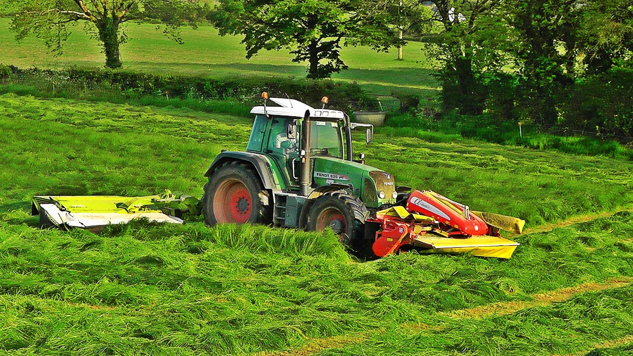 Silage 2016 - Fendt Vario 820 & Case Mxm 155 Mowing, Cork