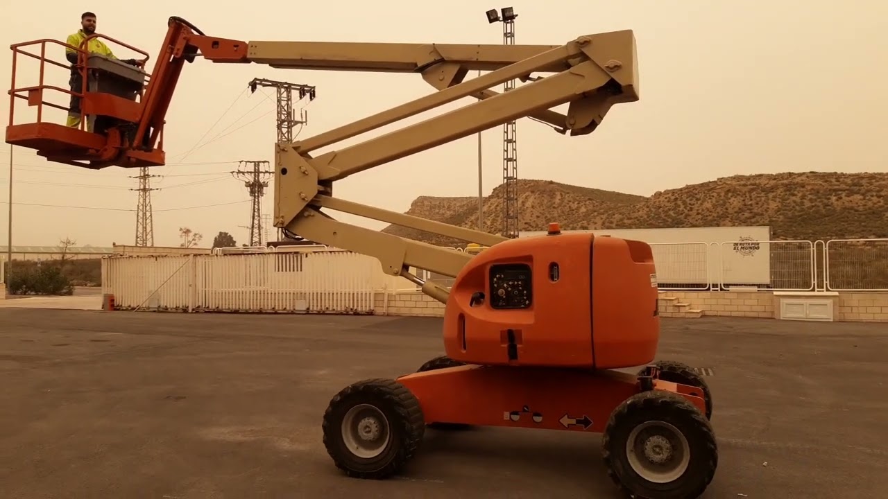 Plataforma elevadora articulada di&eacute;sel JLG 18 metros