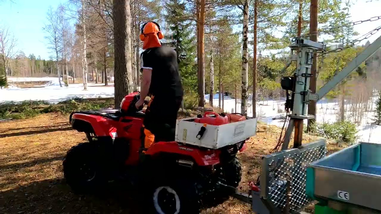 Rooien en zagen op Björsarv camping! wonen in Zweden