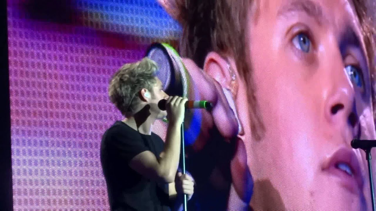 One Direction - 18 HD | OTRA Tour Belfast 23/10/2015