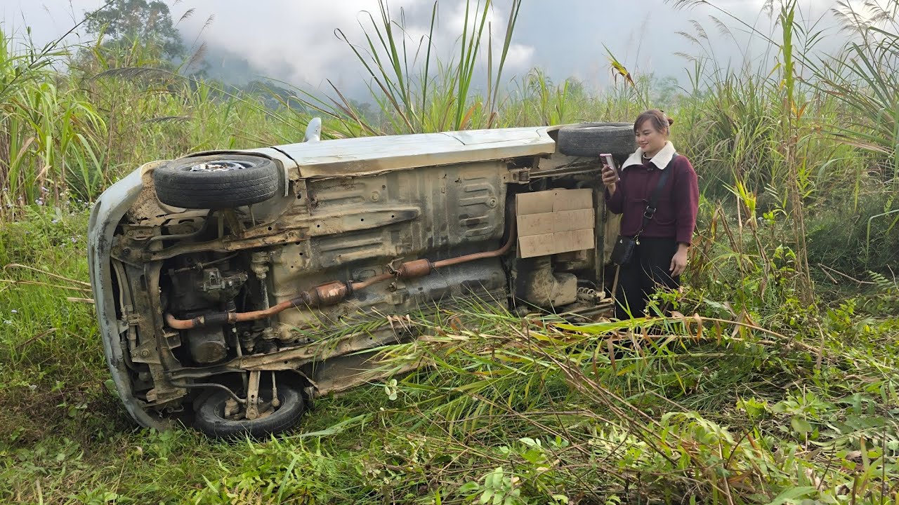 Full video: Girl rescues overturned car and repairs and restores the car's engine.