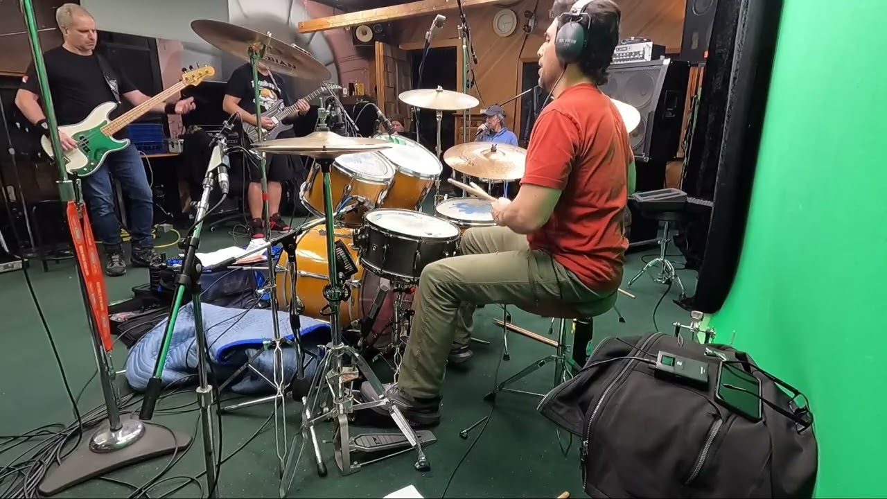 Rime rehearsal Maiden Vancouver, despues de 18 meses sin pegarle a una bateria acustica...