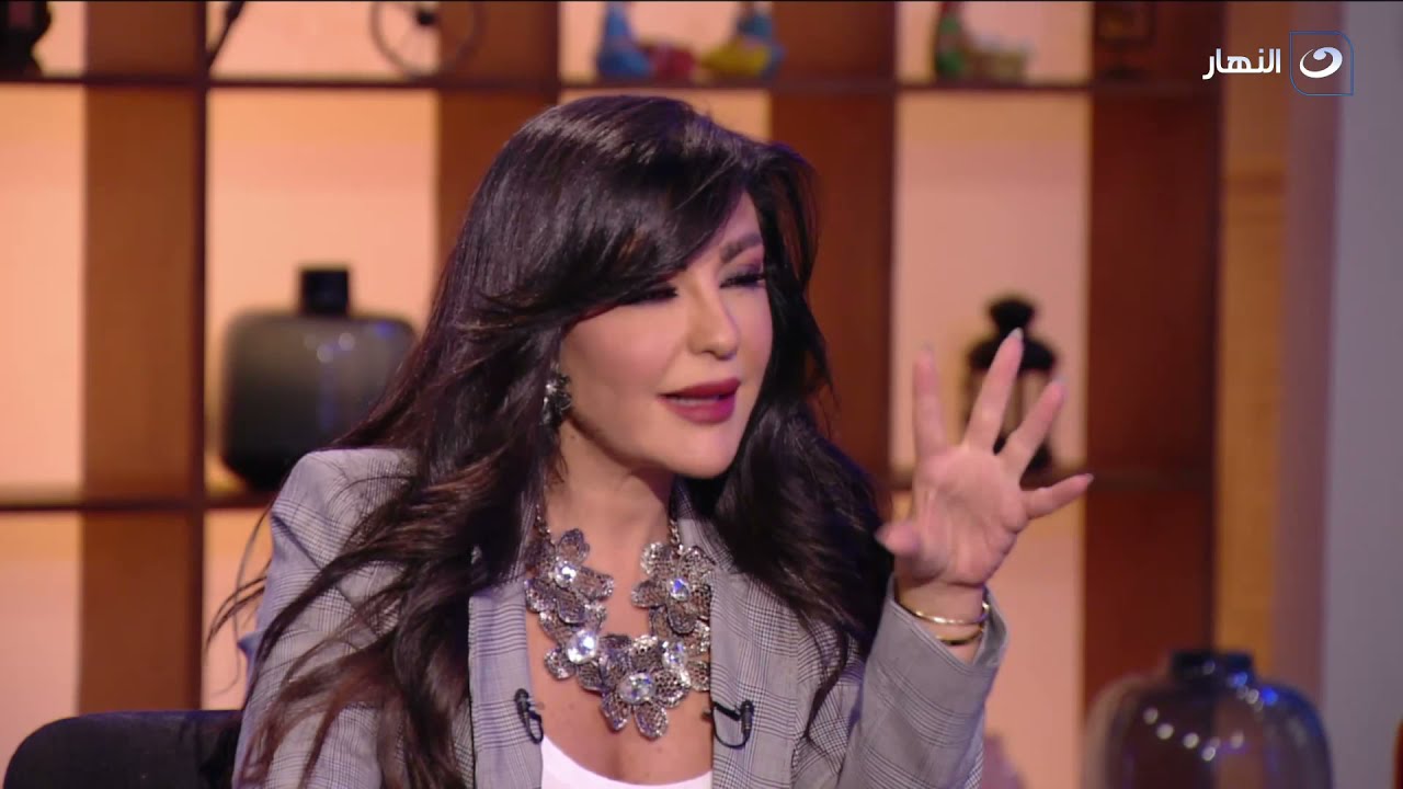 نص الكلام - السبت 6 نوفمبر 2021 - لقاء خاص مع الفنانة حنان تكشف فيه اسرار حياتها المهنية والشخصية