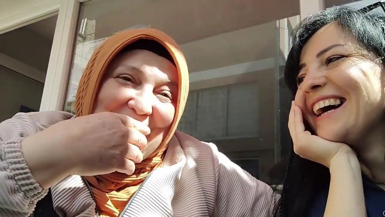 ANNEM İLE SOHBET_  EMRE FEL KONSERİ#emrefel