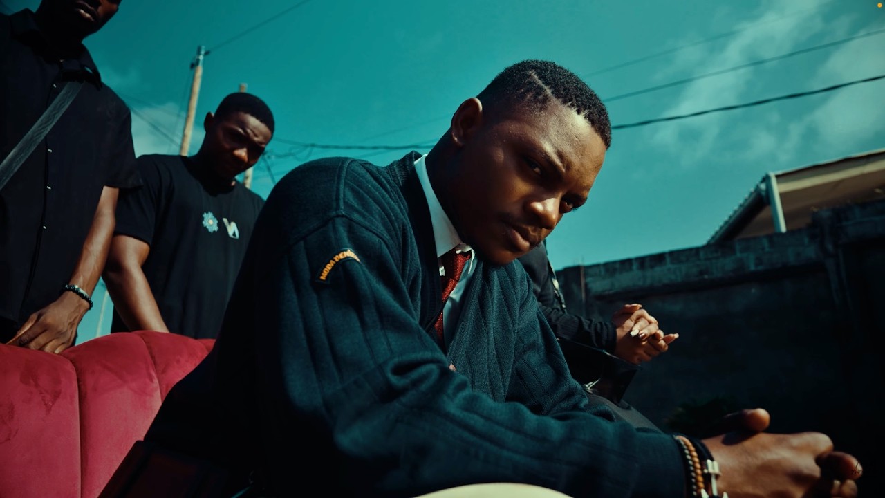 Christ-Benit - La Vie d'Avant (Clip Officiel)