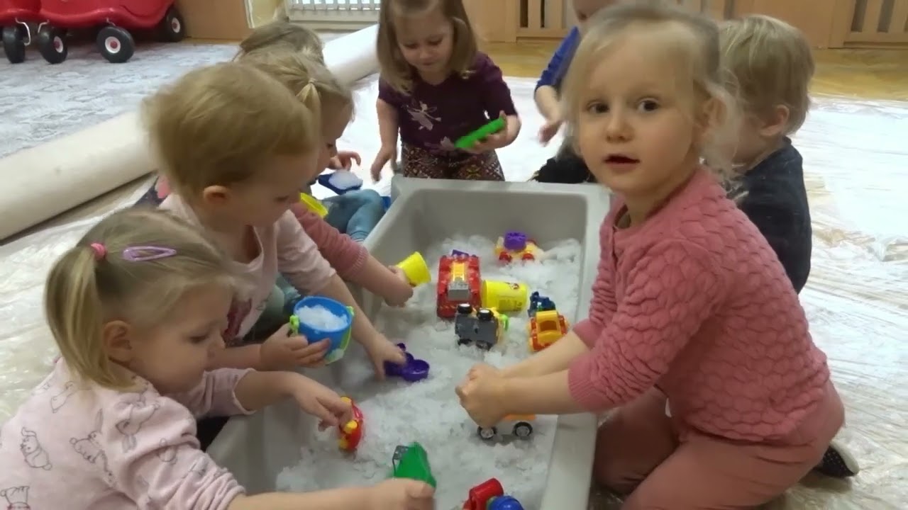Żłobkowe zimowe zabawy - Żłobek Samorządowy Nr 27 w Krakowie