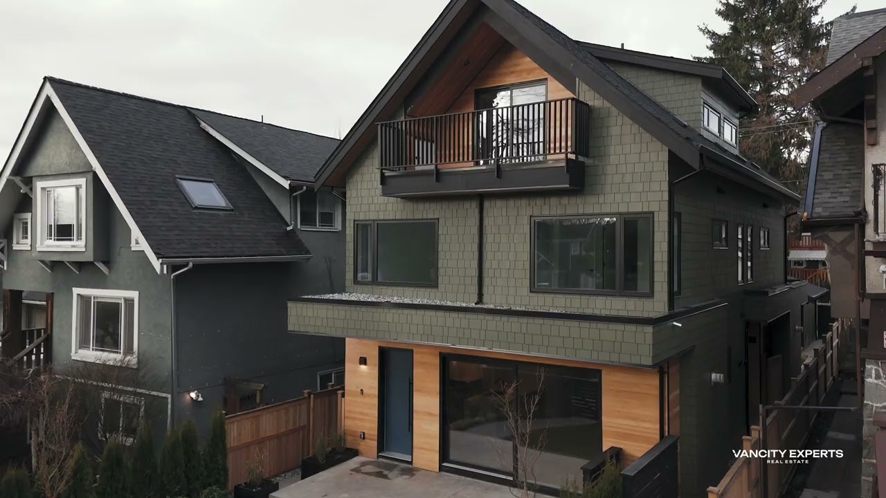 Brand New Luxury Duplex in Kitsilano | 3 Bed + Den | 2755 W 11th Ave Vancouver