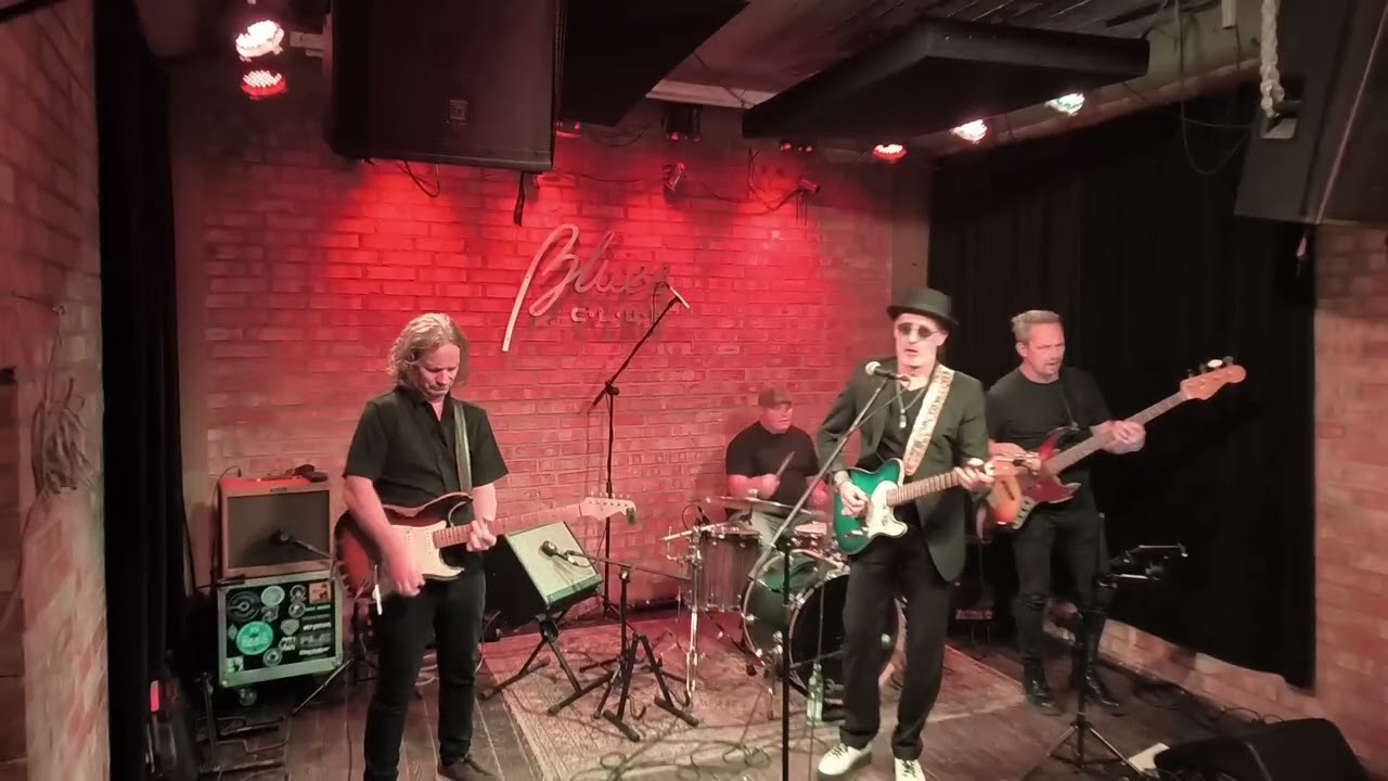Alexander Dolgov & The Helluva Band      