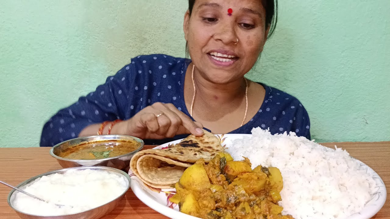 Bigbite Eating With Rice, Matar Paneer, Mix Sabji,  Khir And Paratha #rekhakhaokhao 