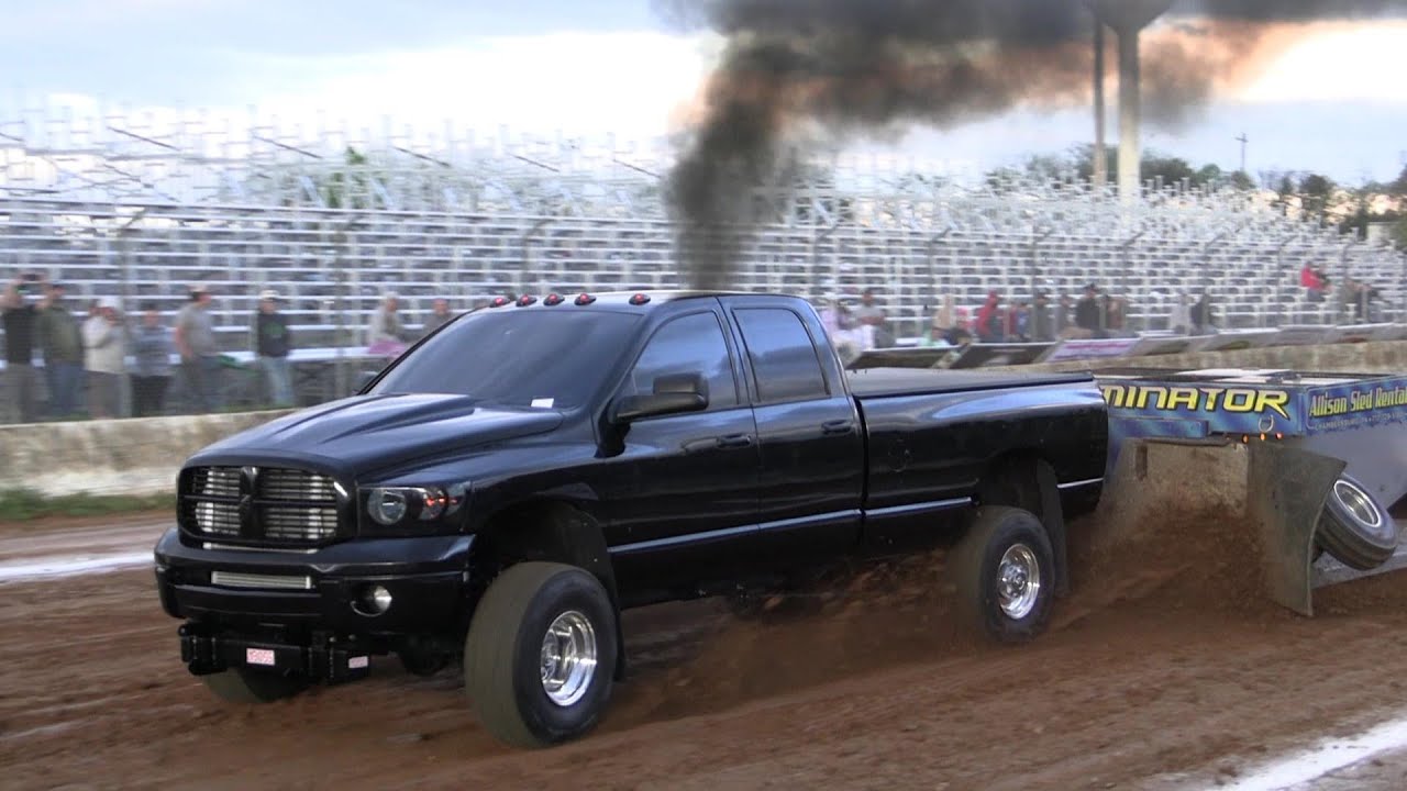 Truck Pulling 2025: Hot Street Diesel 4x4 Trucks Pulling At Berryville
