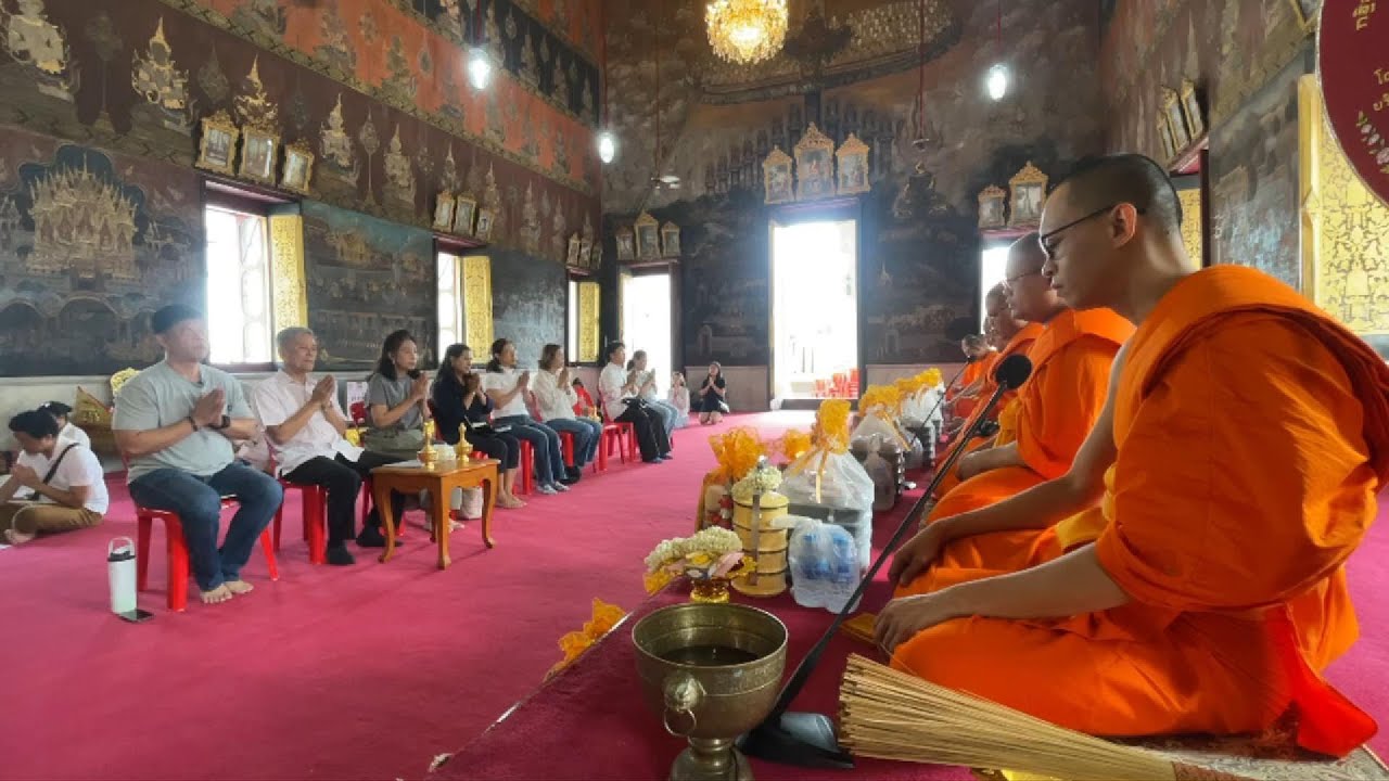 ภาพบรรยากาศทำบุญถวายอาหารเพล และ ชุดสังฆทาน   ณ วัดระฆังโฆสิตาราม.