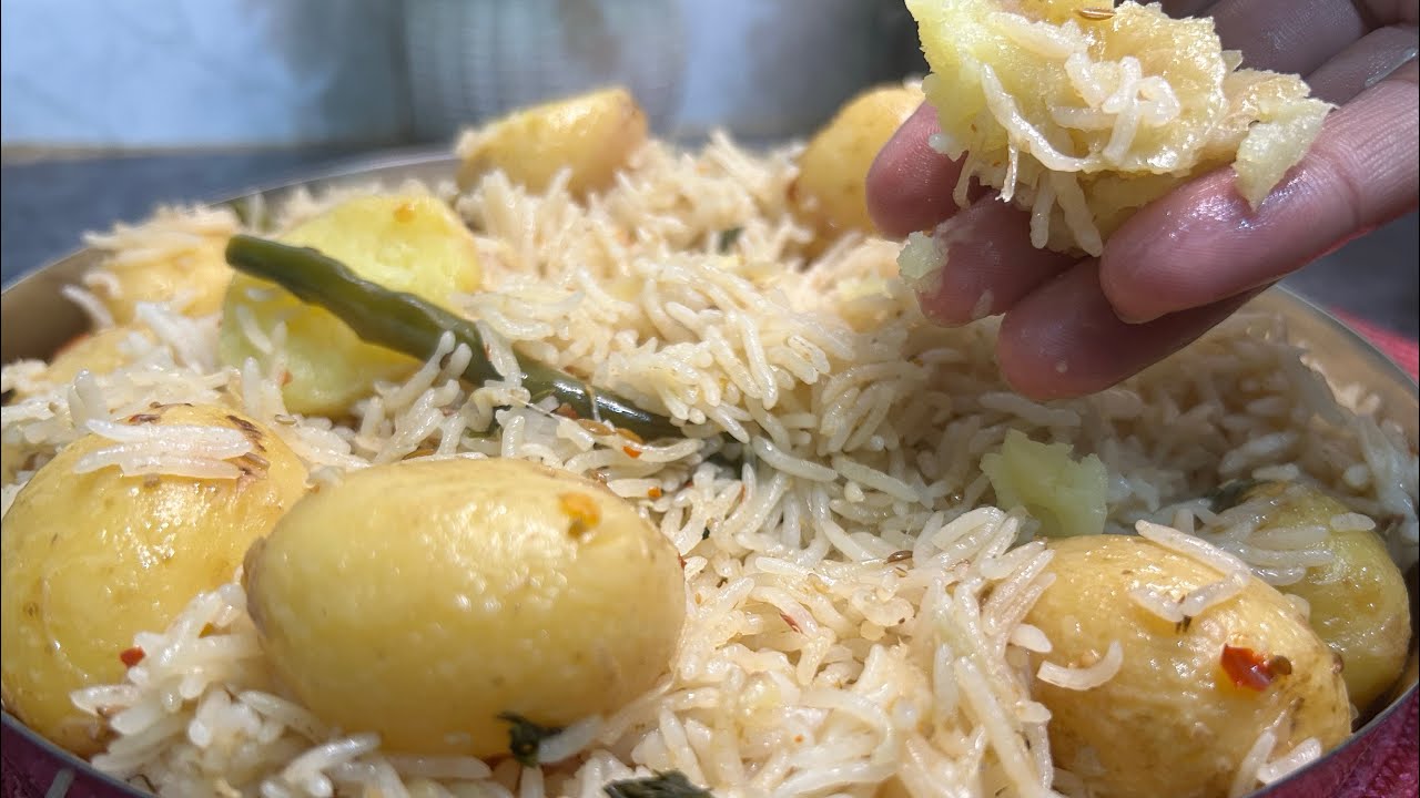 Everyone Is Making This Baby Potato Pulao 😍 | Easy & Delicious Recipe