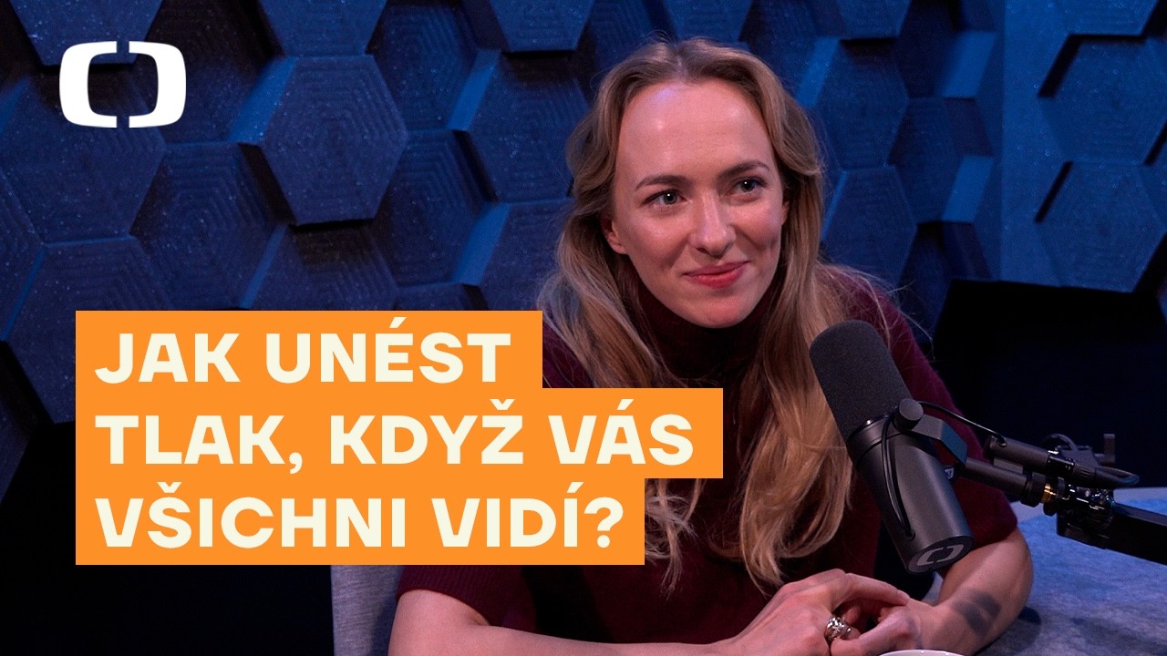 MAXIMOVÁ: Co se stane, když tělo řekne stop? O proměně pro film Máma, módě a životě mimo obraz