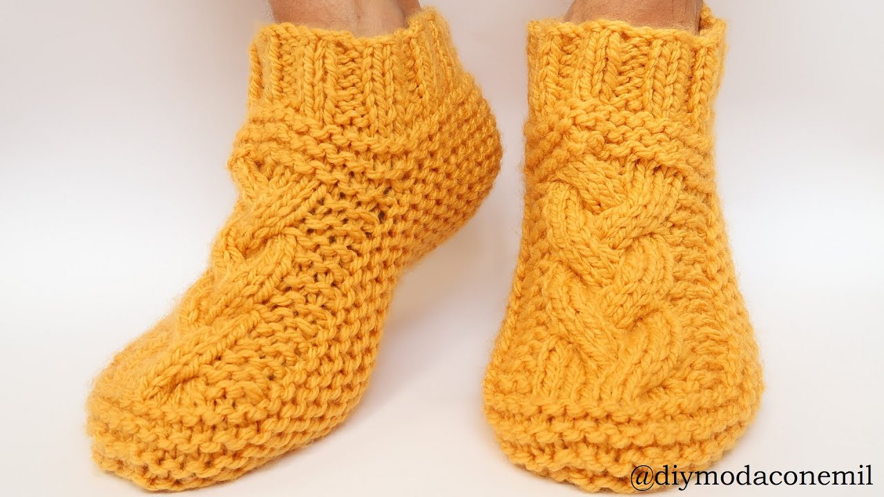 Pantuflas trenzadas tejidas a dos agujas paso a paso