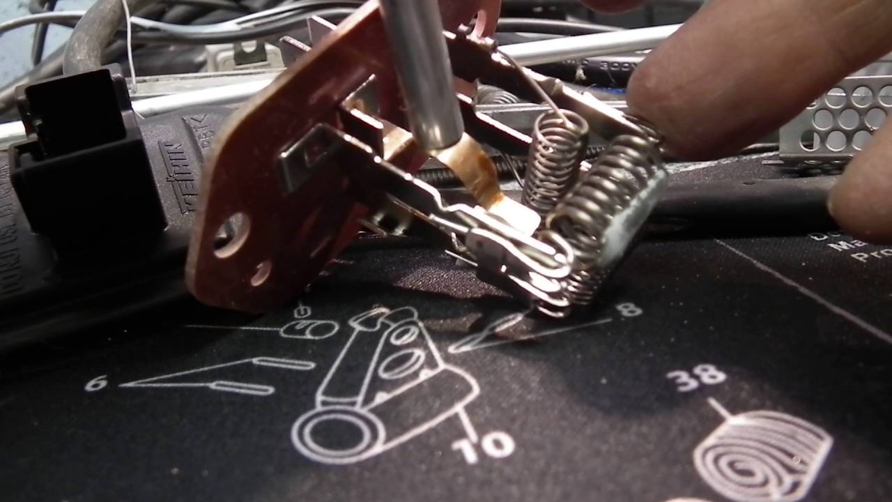 2009 Honda Fit blower motor