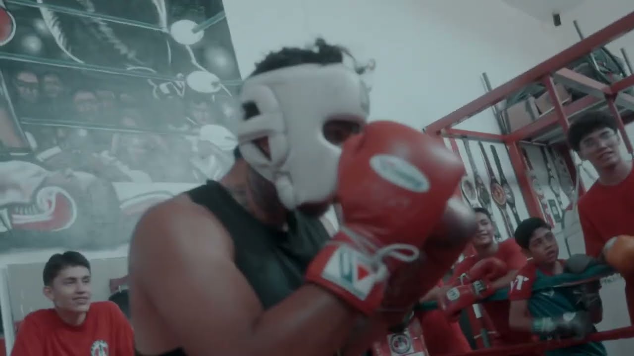 BOXING  DEIN SOLANO  VIDEO OFICIAL        prod mike oz ( gym Molina ) . X Paul Antonio