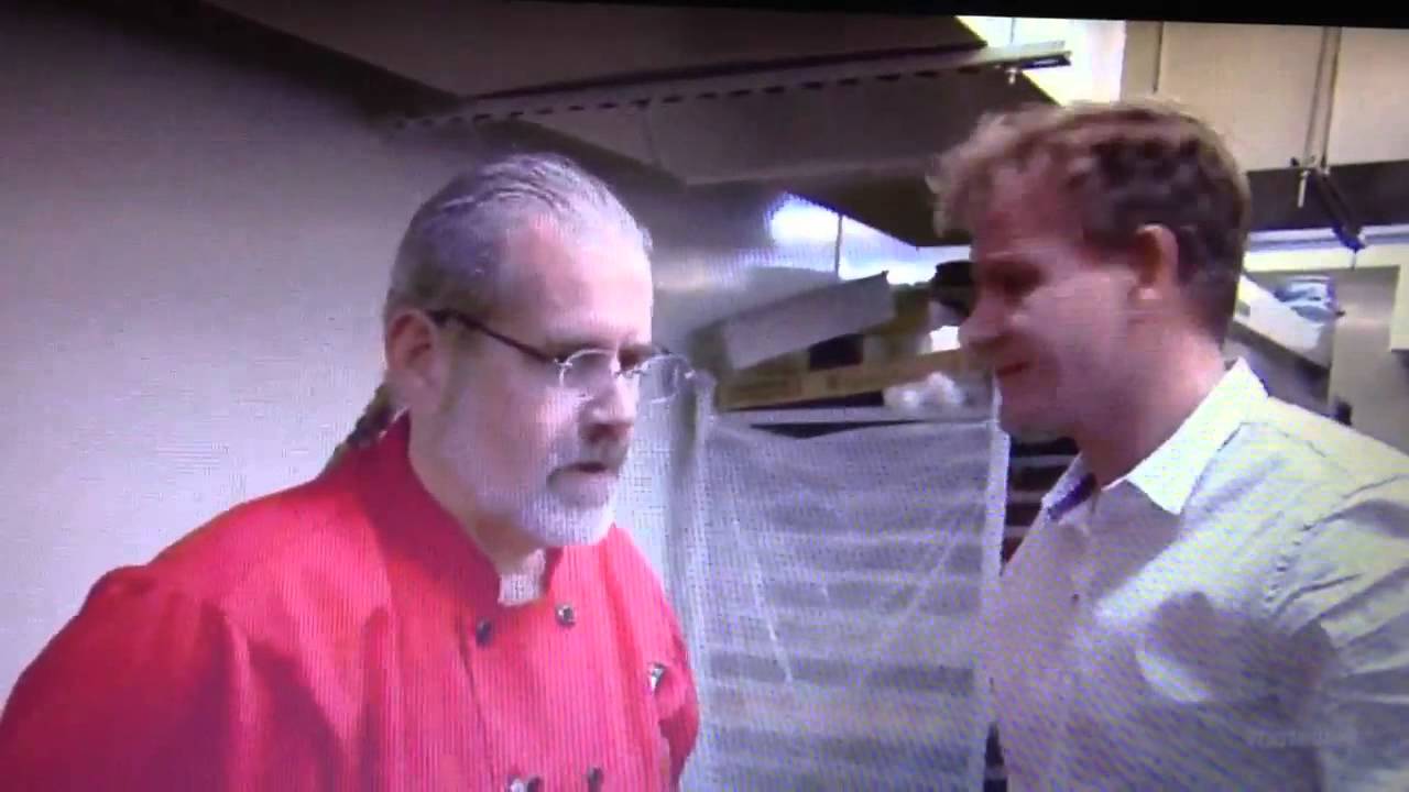 Chef Faint's in front of Gordon Ramsey