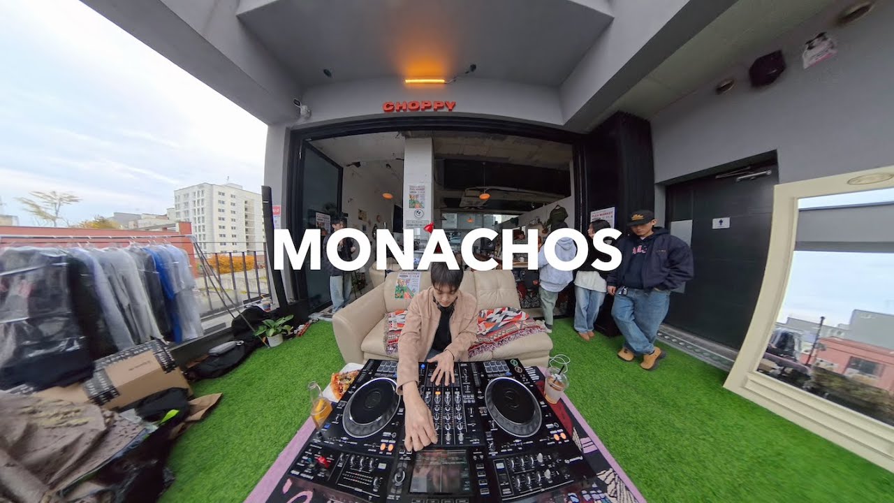 2025 FLEA MARKET : MONACHOS