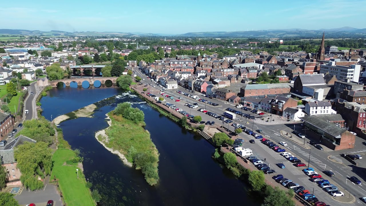 Dumfries (Whitesands & town centre) (4K) ... (6mins 39secs length.)