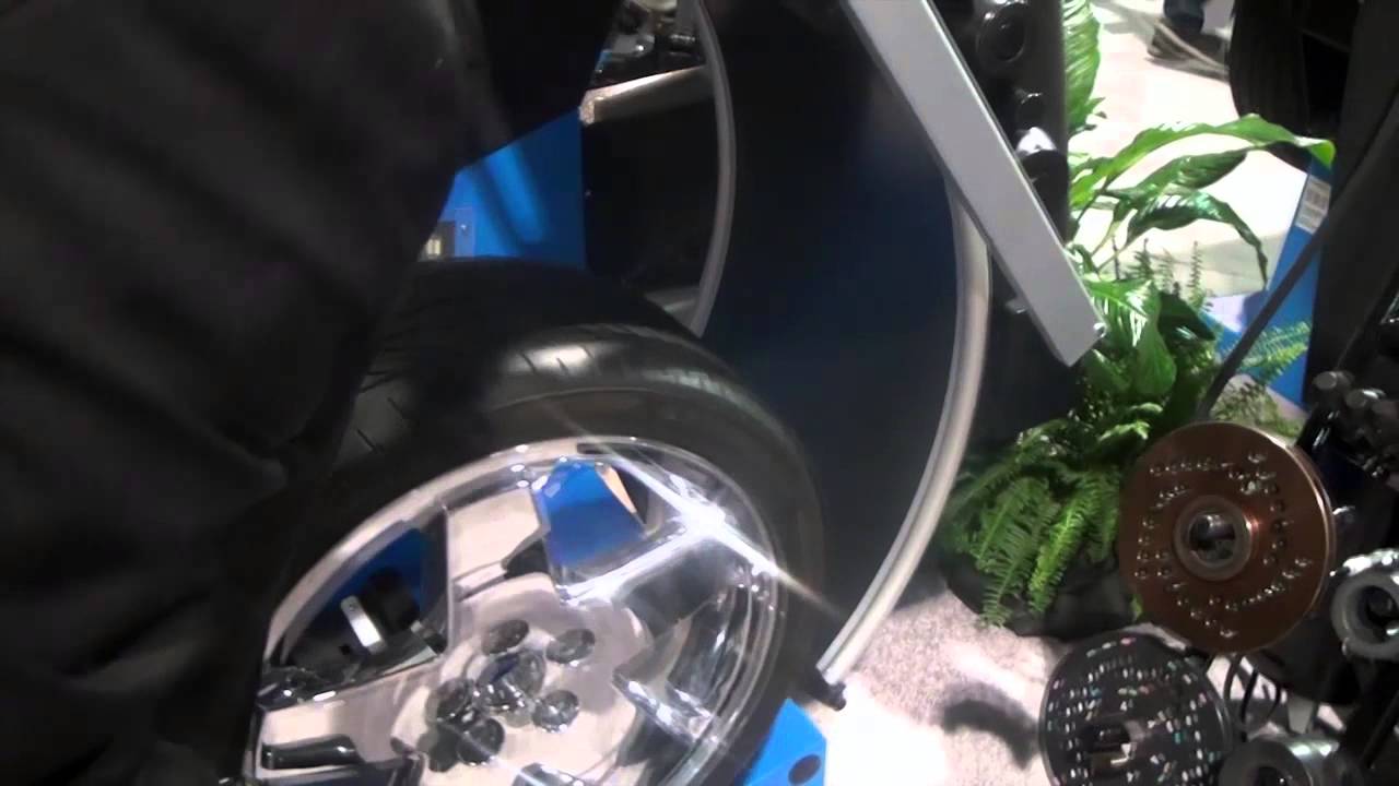 Hofmann demos wheel balancing system