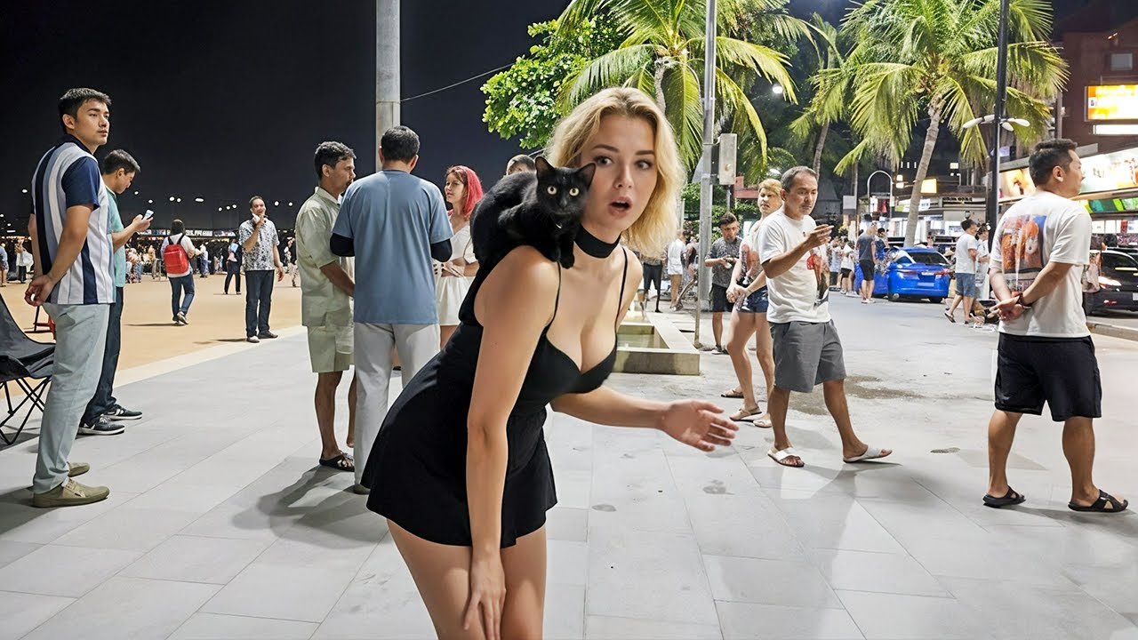 Beach Road. Freelancers Vlog. October 13, 2025. Pattaya Through My Lens.