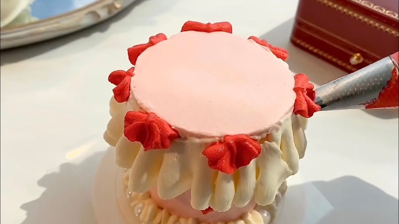 لعبنا تحـ دي او جرآه مـ ع العياال بييت جدتي ويلي صا ر🤭💕