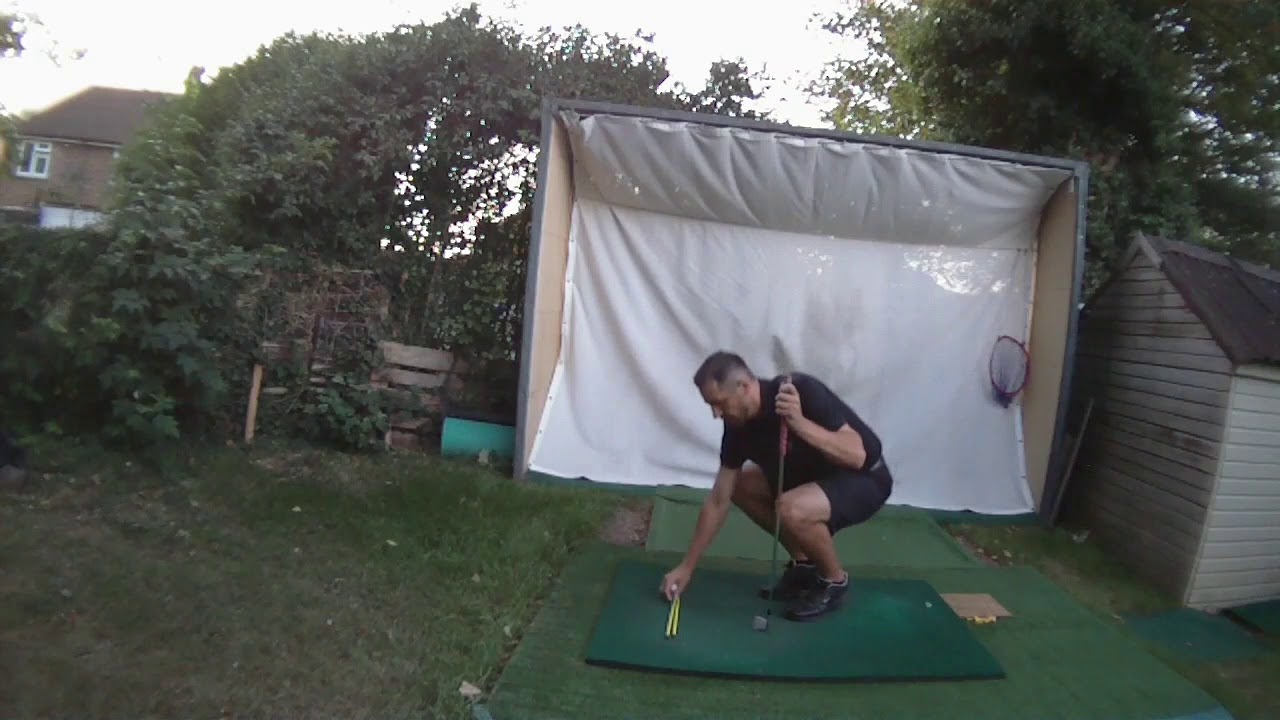 GOLF: Jak uderzać piłkę środkiem główki kija podczas gry ironami