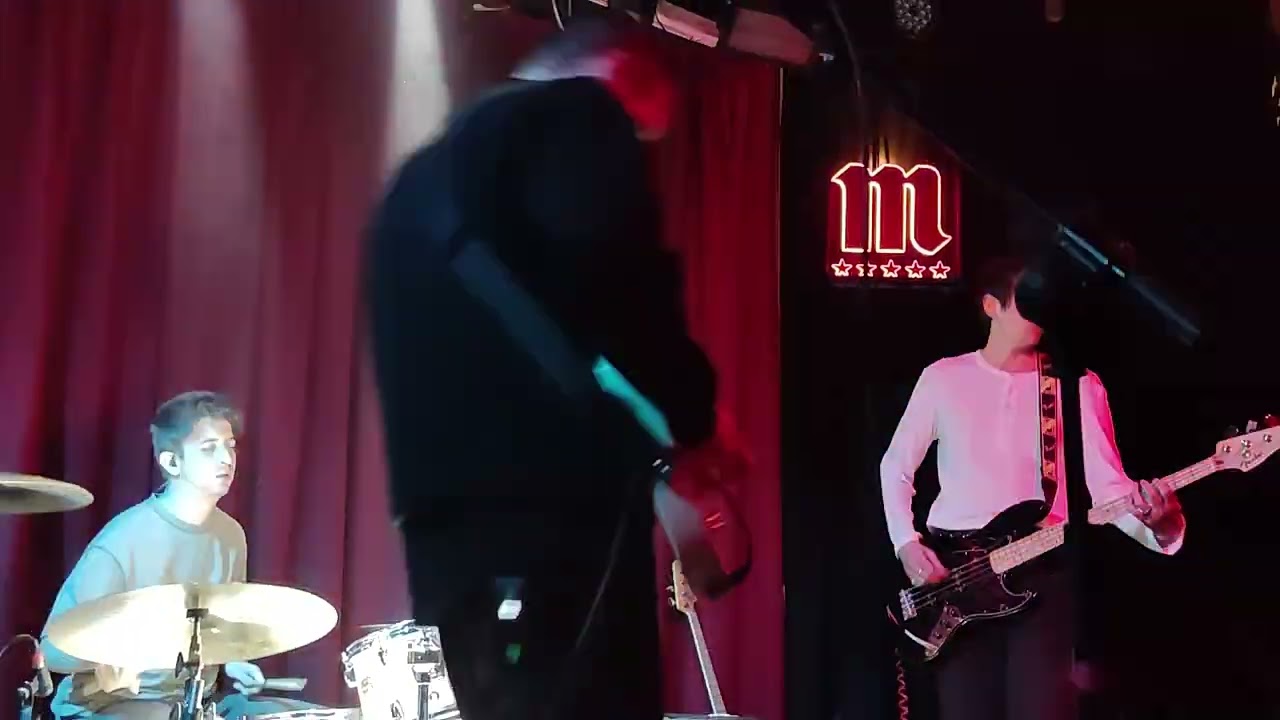 NEW WAVE KILL - DANCING WHILE YOU CRY. Live in Madrid (15-1-26). Sala El Sol.