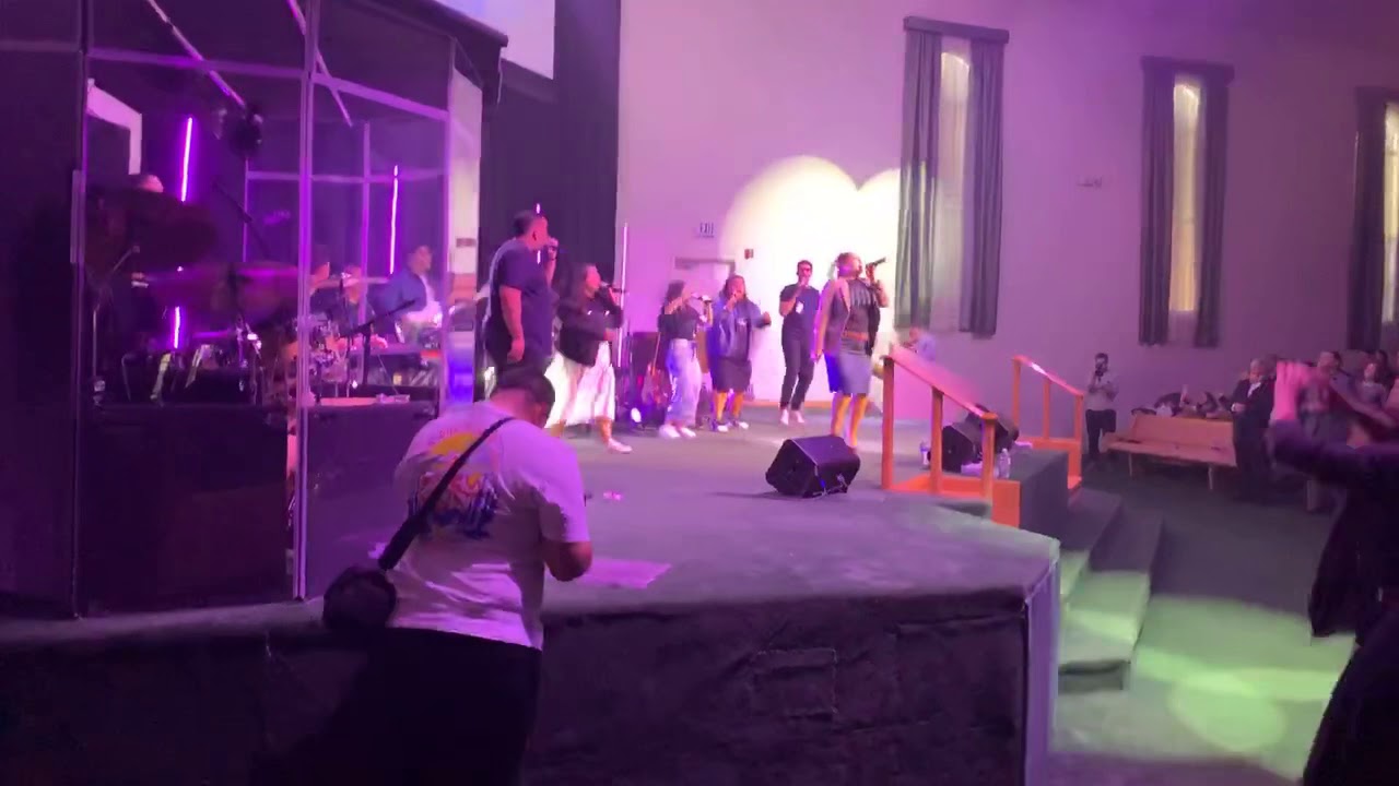 Sis Priscilla Bueno singing her heart out at OUTBREAK concert