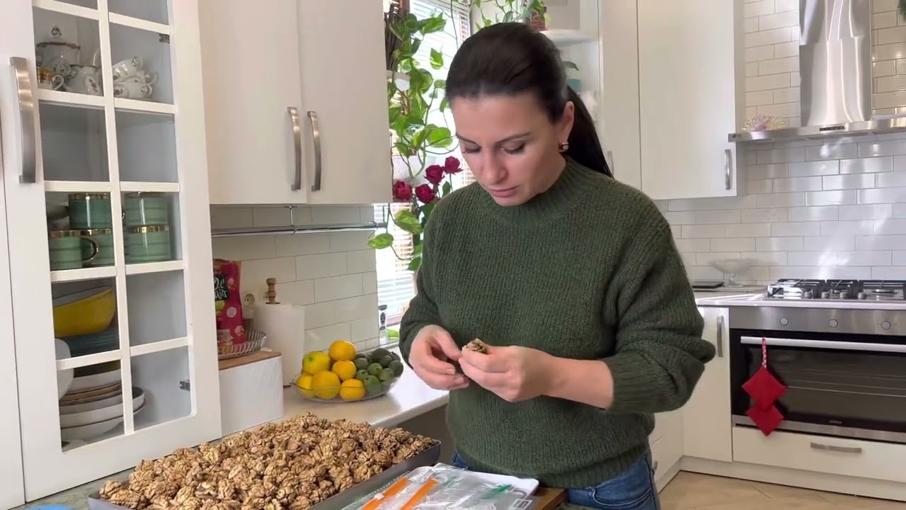 Ինչպե՞ս պահել ընկույզի թարմությունը երկար/ Как сохранить грецкий орех долго