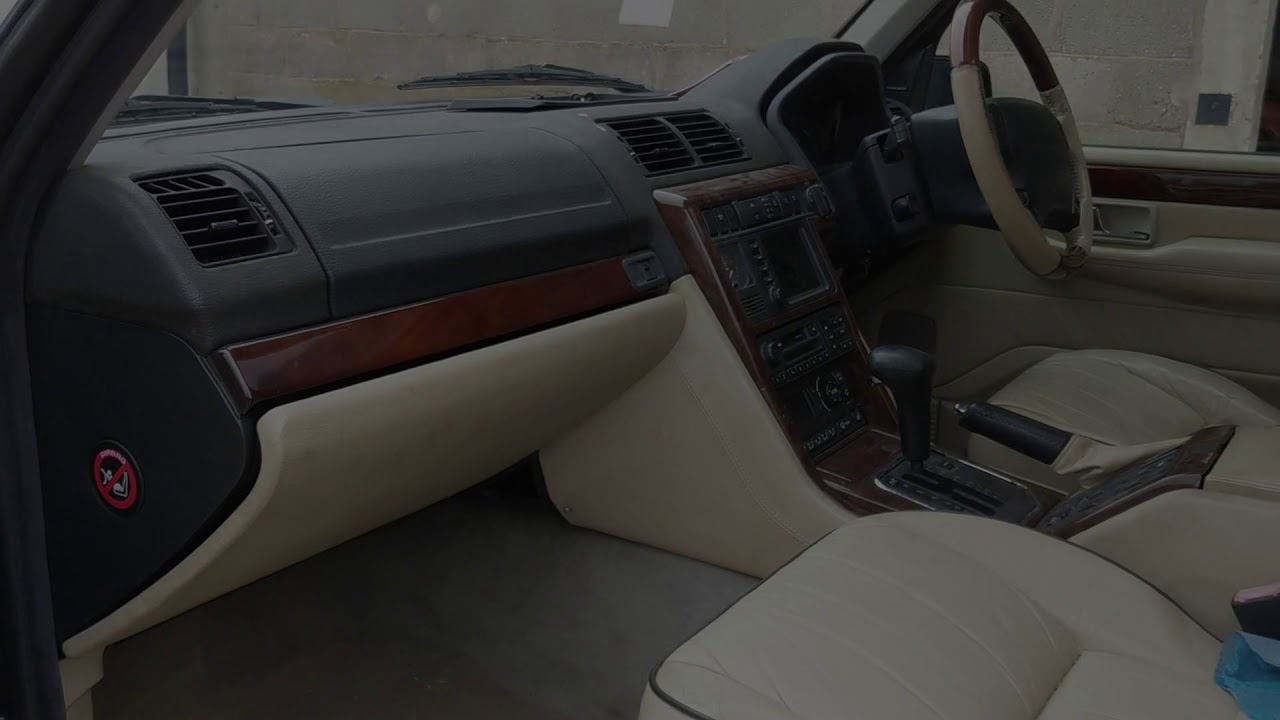 Range Rover 4.6 V8 (P38) Interior restoration.