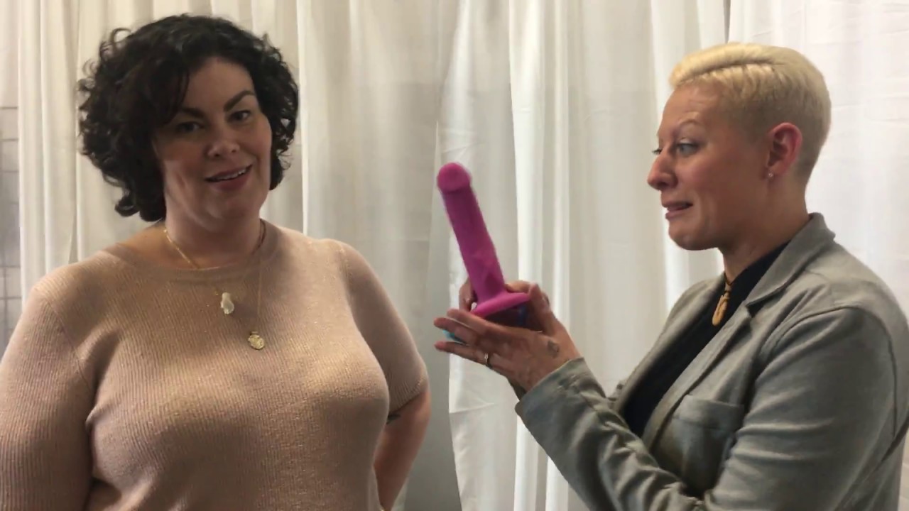 Sex Expo 2017 : Domina and The Pop Dildo!