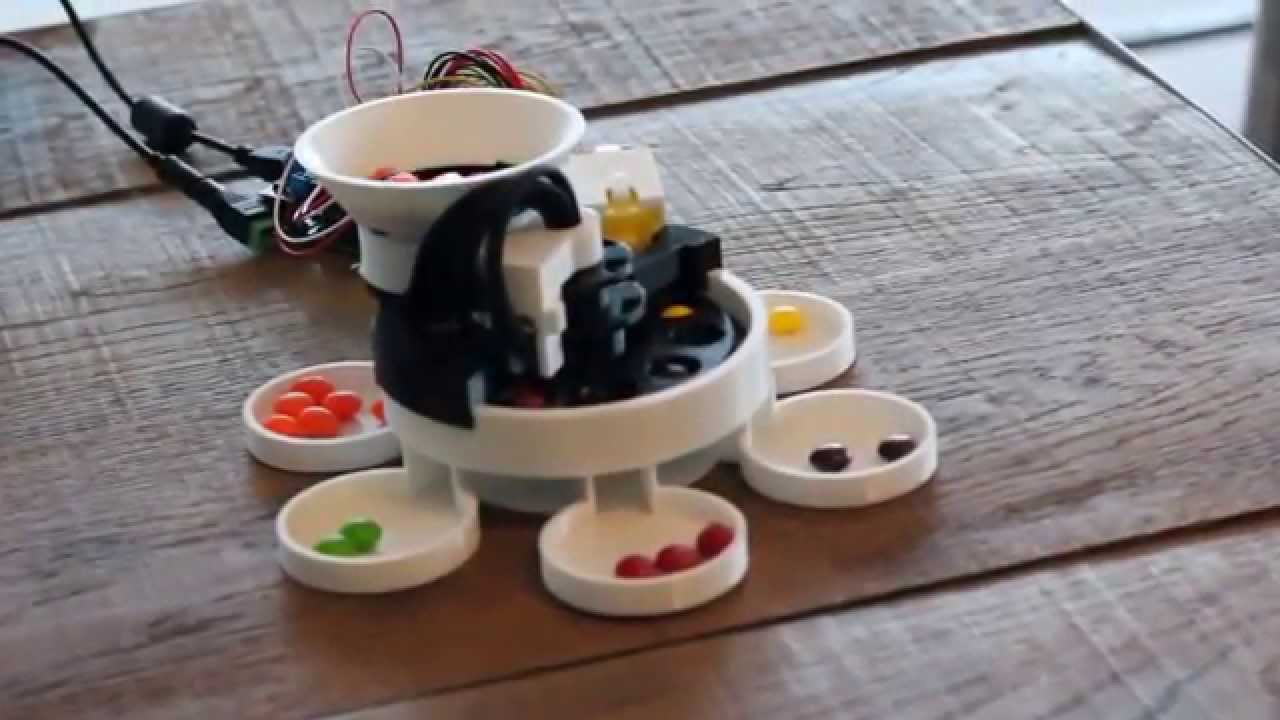 3D Printed Skittles Sorting Machine