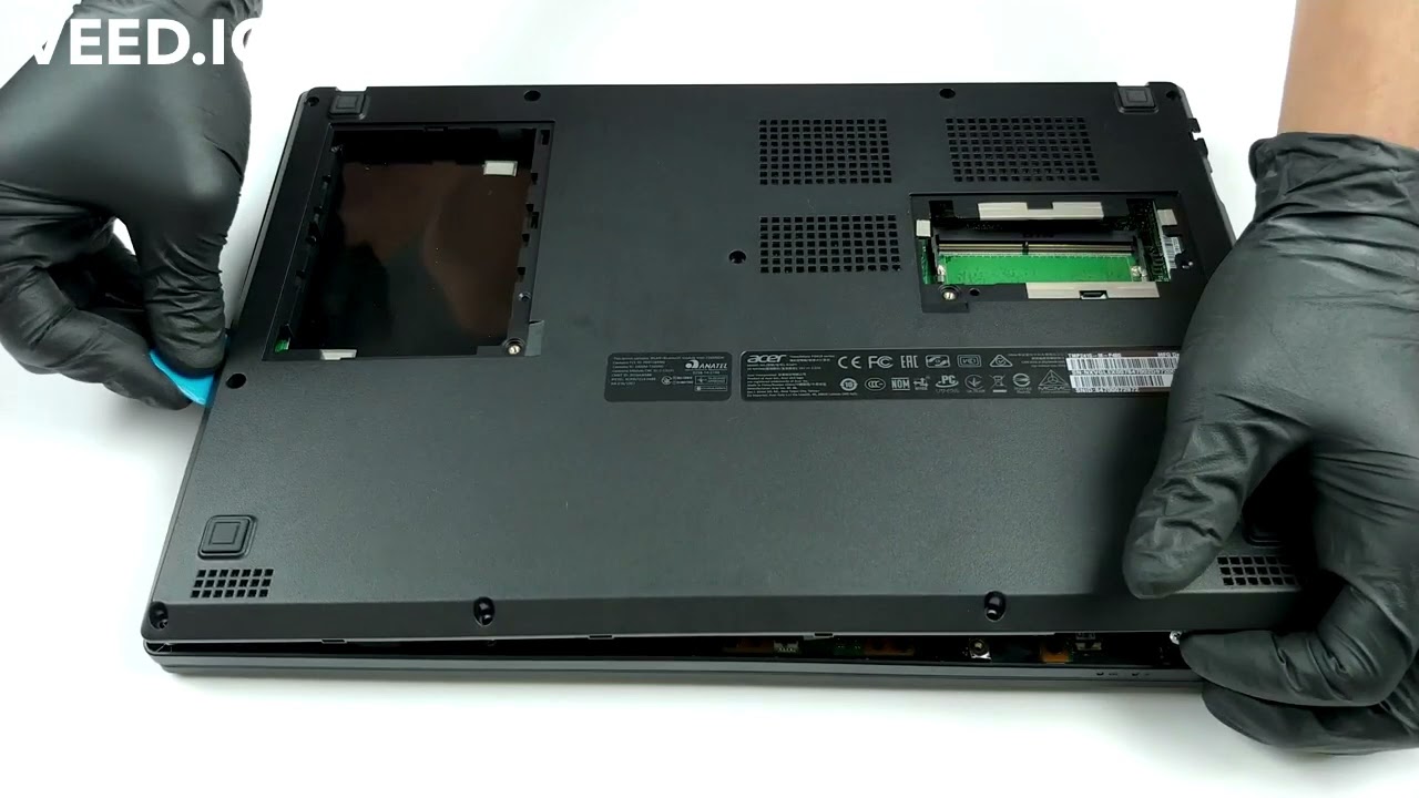Acer TravelMate P2 (P2410-M) - disassembly and upgrade options