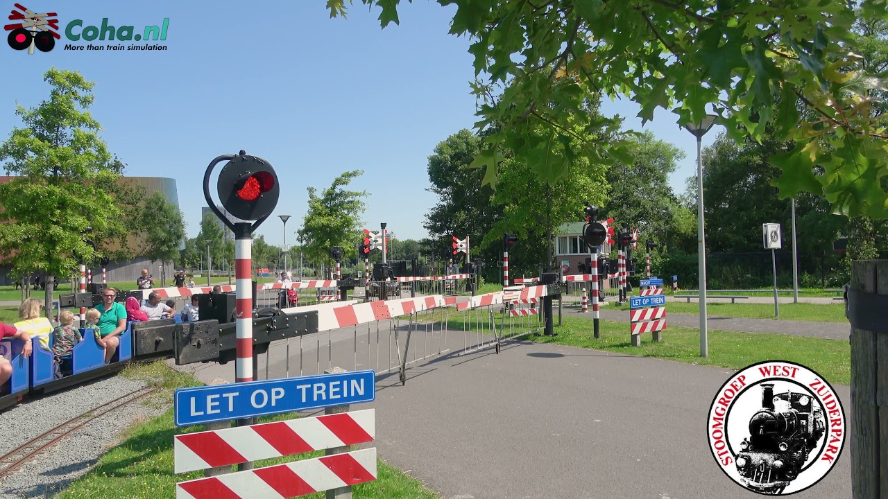 Spoorwegovergang West Zuiderpark 😍4K😍 // Dutch railroad crossing